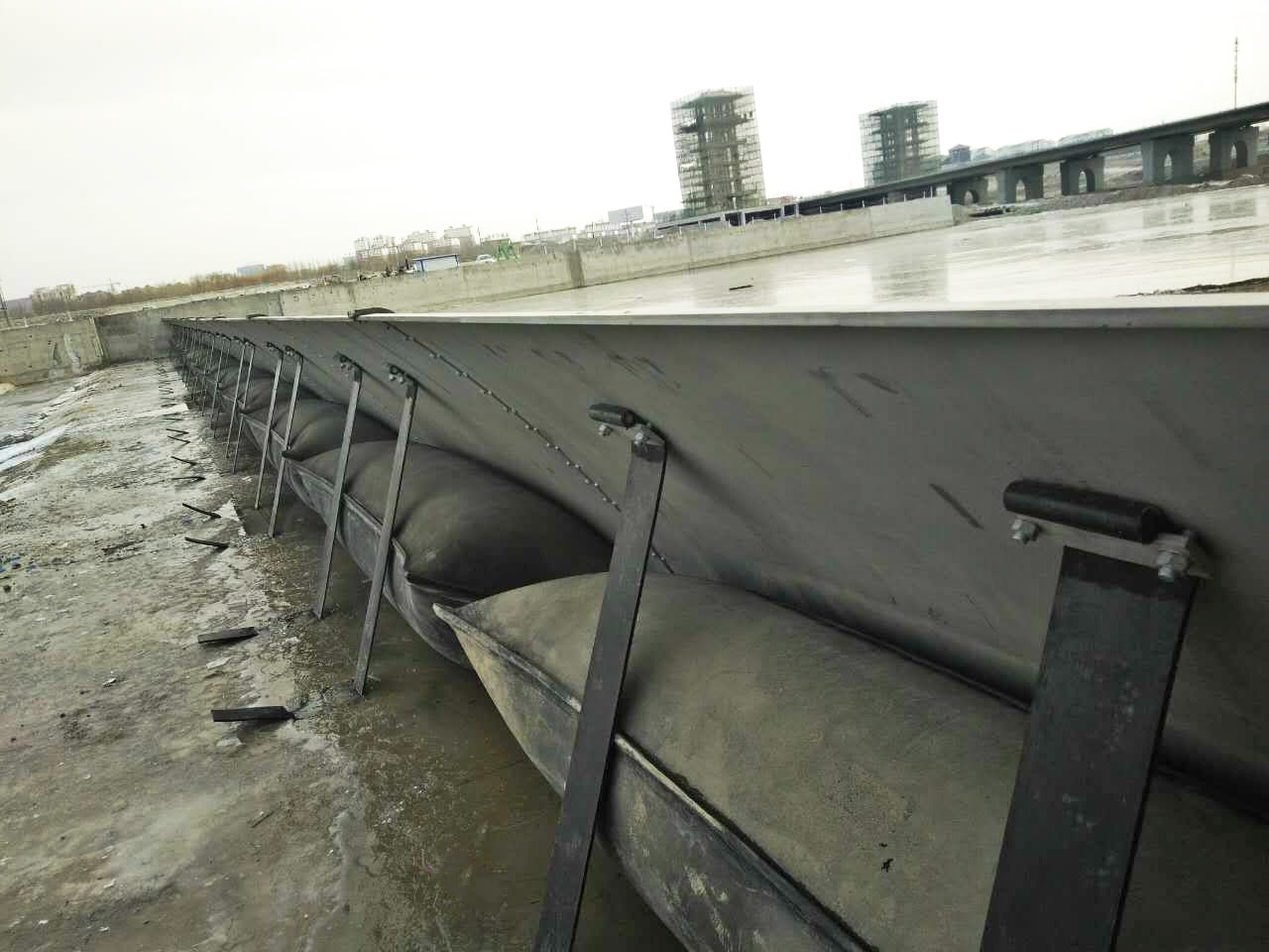 좋은 가격 공기 팽창식 고무 강물 댐을 가진 수자원 관리 프로젝트 