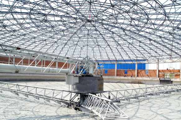 두껍게 에너지 사용, 운영 비용 및 유지 보수 비용